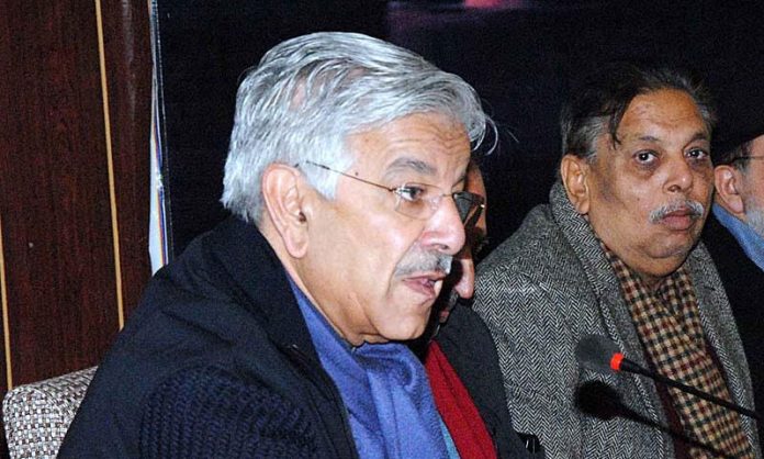 Khawaja Asif says PIA privatisation by end of October