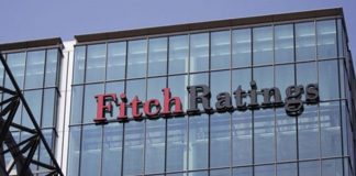 Fitch says Pakistan making progress on economic stability