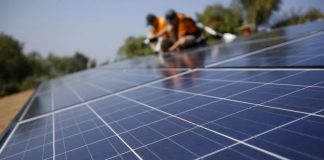 Solar panel prices come down to record low in Pakistan