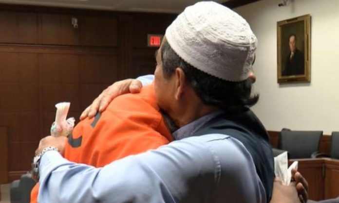 Muslim father forgives son killer for 'Islam'| en.jasarat.com