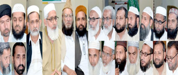 راولپنڈی، جماعت اسلامی کے 19 جولائی کے عوامی مارچ کے حوالے سے علما کرام کے اجلاس سے سید عارف شیرازی، مولانا عبدالجلیل نقشبندی، عزیر حامد، مولانا عبدالرحیم بابراور صاحبزادہ خالد عمران خطا ب کررہے ہیں